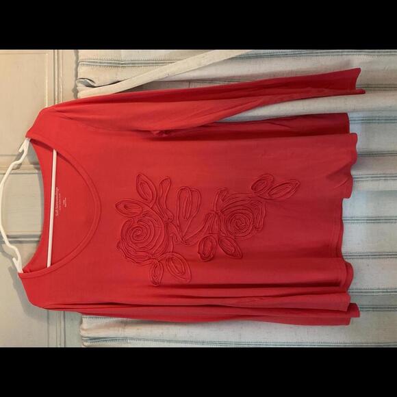 Soft Surroundings Coral Flower embossed Long Sleeved t-Shirt Large - Picture 1 of 6